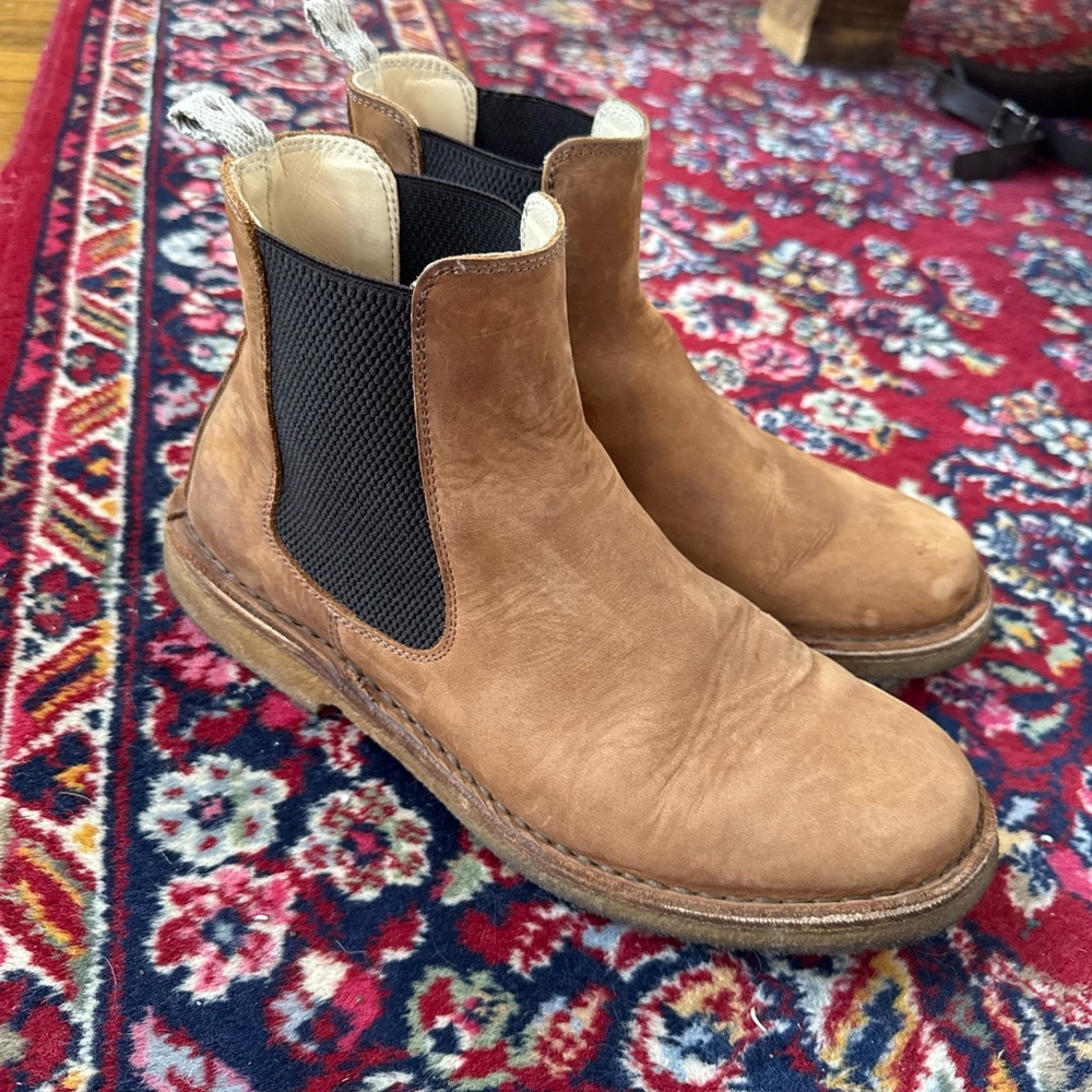 Astorflex Chelsea Boots